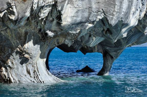 Interior da Catedral de Mármore, no lago General Carrera, região de Puerto Rio Tranquilo, na Carretera Austral, sul do Chile